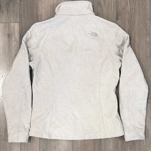 The North Face Women's Cream Softshell Utility Jacket - Picture 6 of 8